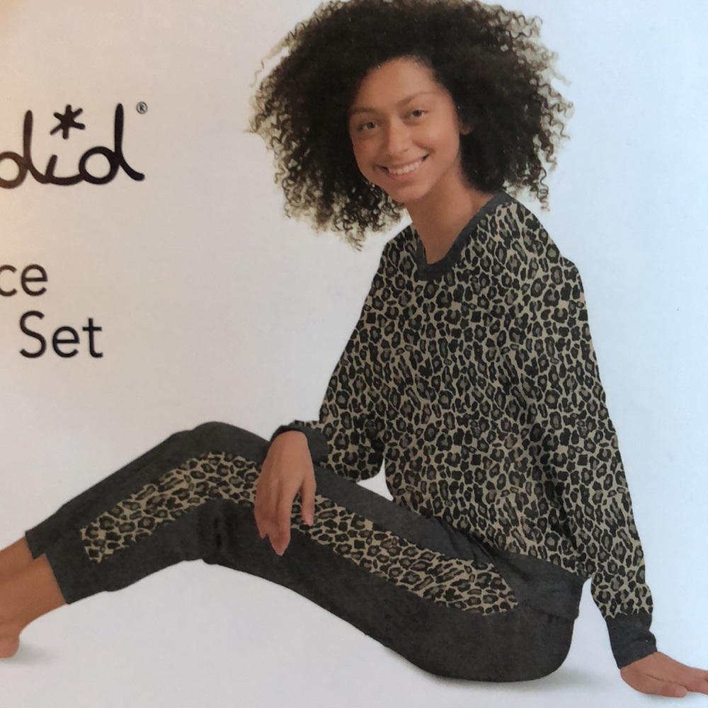 New Splendid Women's Pus 2-Piece Ultra Soft PJ Brown Leopard/ Gray